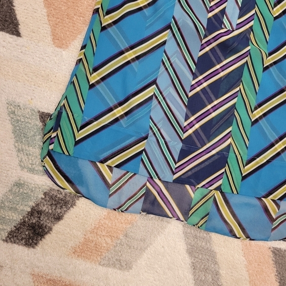 CAbi 3780 Ascot Top Tied Up Blouse Size Small - Picture 5 of 7